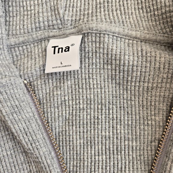 Aritzia Sweater size Large - Picture 2 of 2